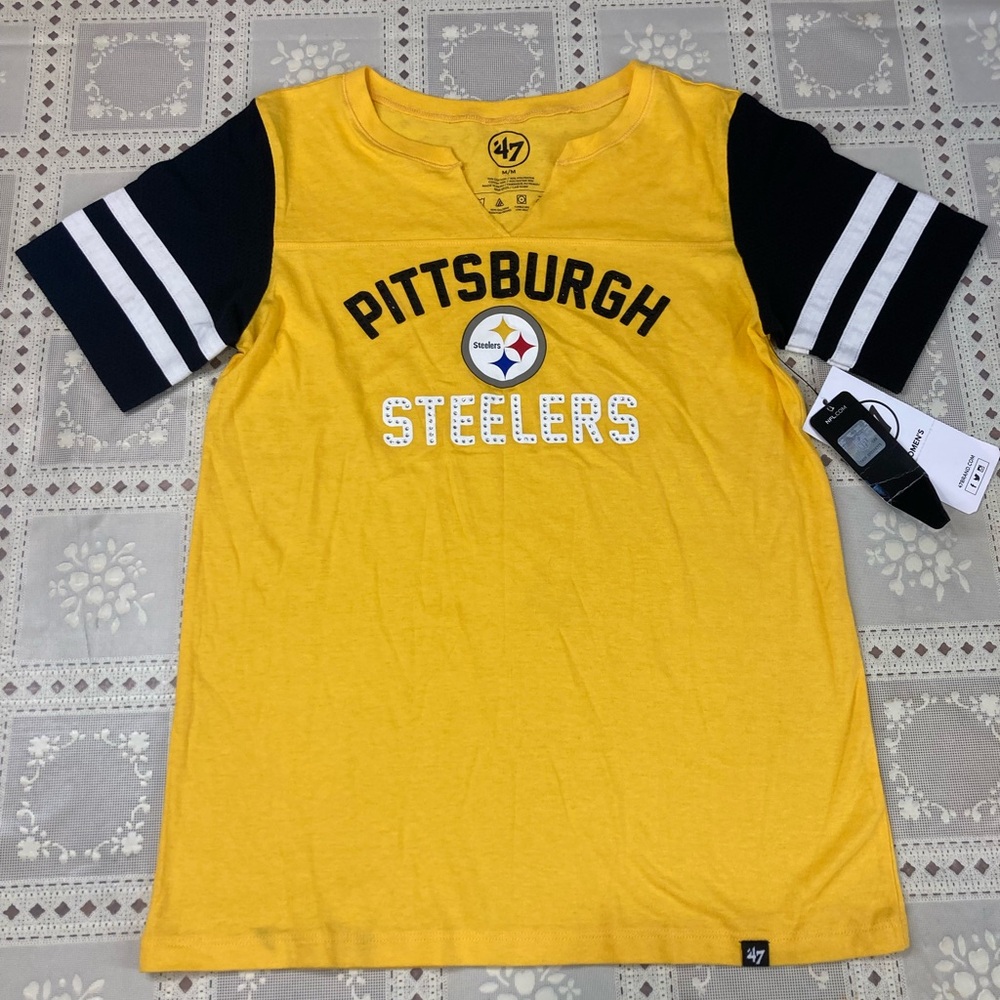 47  Yellow and Black Pittsburgh Steelers Short Sleeve Tee Size Medium